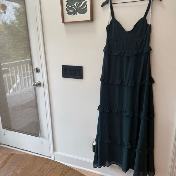 $99 Lulus Sincerely Poised Emerald Backless Bustier Tiered Maxi Dress size mediu - Picture 5 of 9